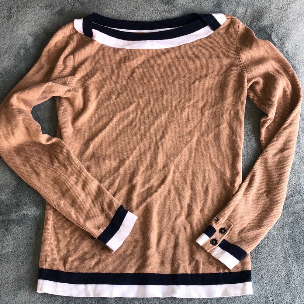 SOLD❌ Tommy Hilfiger sweater